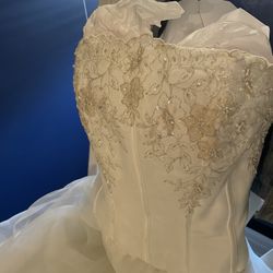 Wedding Dress, Size 8 Fits True To Size