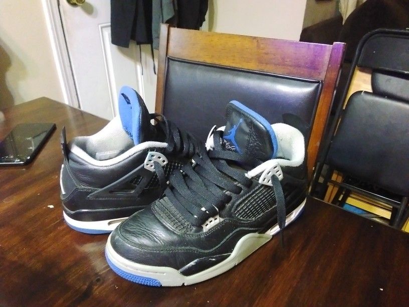 Jordan 4 123$ Or Iphone