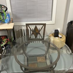 Riverside kitchen dining table and 4 chairs