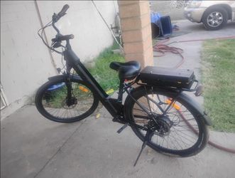 electric bike with charger runs good 280 $ made by 5th wheel e bikes