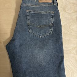 Men’s Levi’s Signature Straight Size 34x30 ( Like New)
