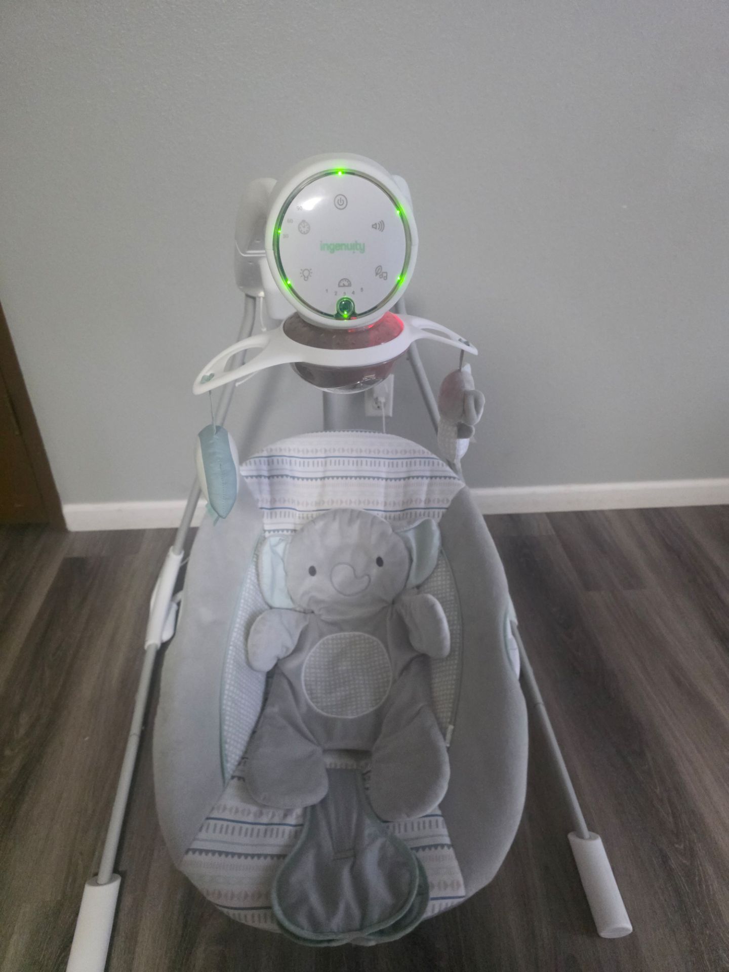 Baby swing