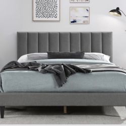 BRAND NEW UPTOWN PLATFORM BED