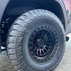 New Lock Offroad Mojave 6x139 For Toyota Chevy Gmc 17" 