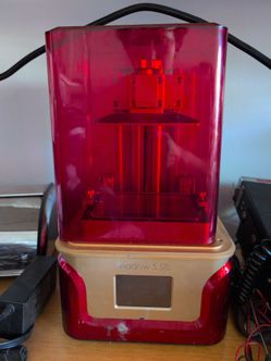 Qidi Shadow 5.5 resin 3d printer with extras