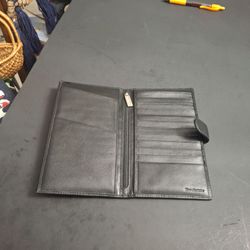 Brookstone Black Leather Wallet Organizer W/Card Slots, Compartments & Zippered Section Inside Snap Closure 7.75"x4.5"
