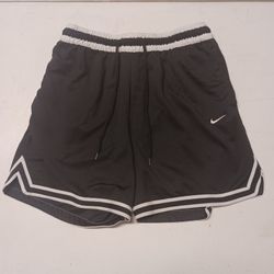 Nike DNA Dri-Fit Basketball Shorts Large