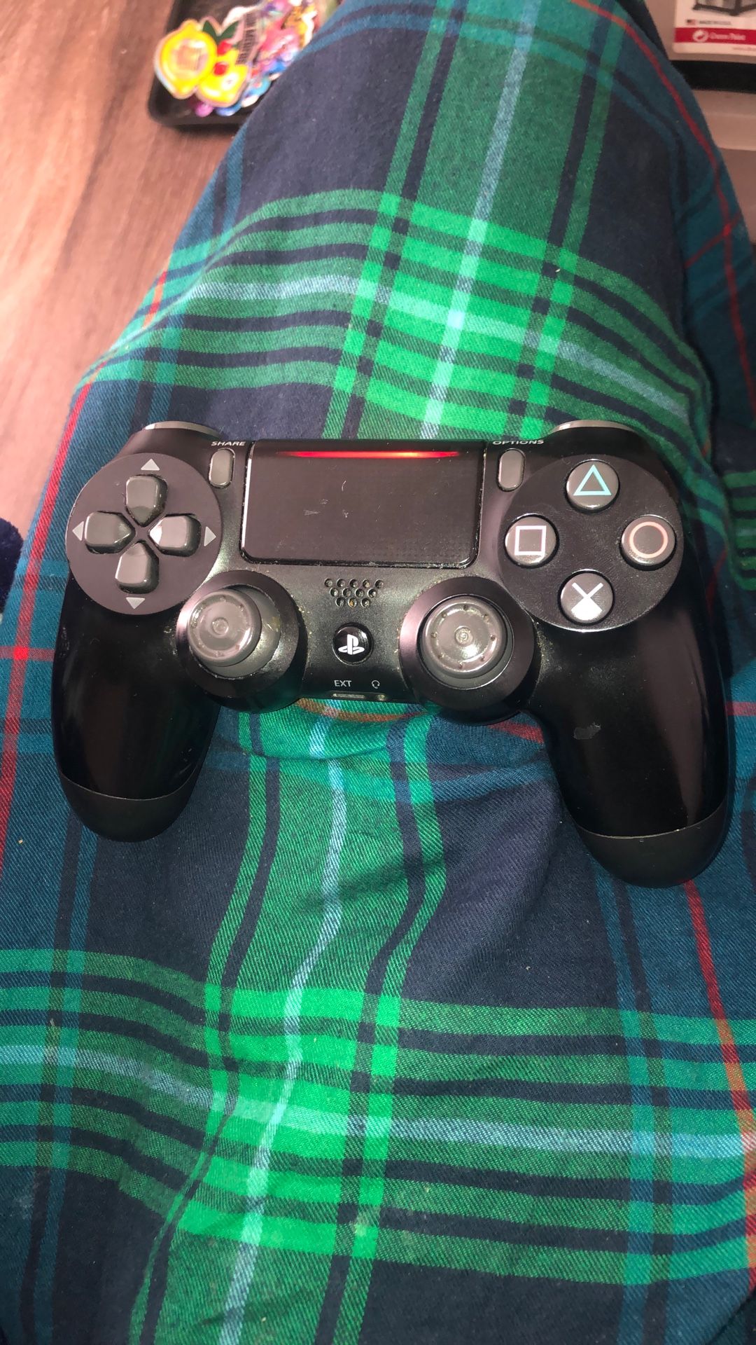 PS4 Controller