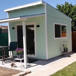 Storage 10x10