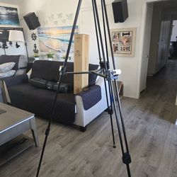 Small Rig 8080 Free Blazer Heavy Duty Aluminum Alloy Tripod 71 In - Like  New! 