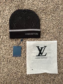LV Beanie ( Brandnew With Tags)