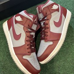 JORDAN 1 MID CHERRY WOOD SIZE 11