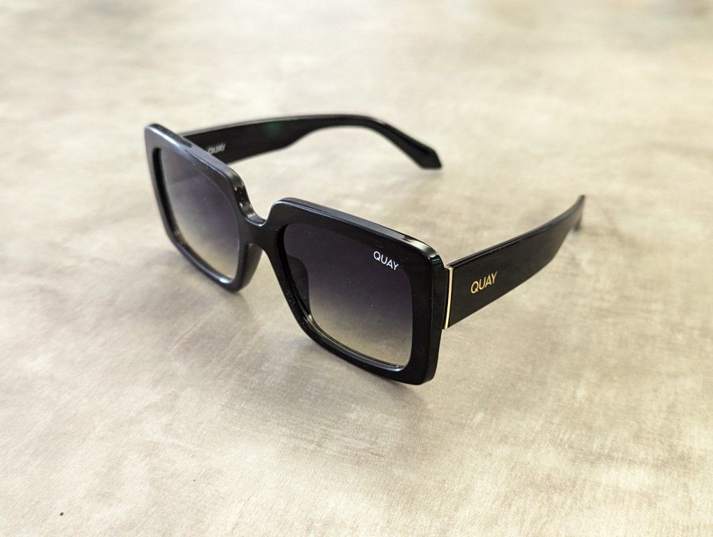 Quay Total Vibe 125 Black Women's Sunglasses