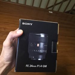 Sony FE 24mm F 1.4 GM