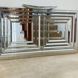 Cabinet - Buffet - Entry Way - Console 