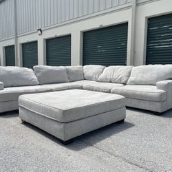 Beautiful Ashley Rawcliffe Sectional W/ Oversized Ottoman