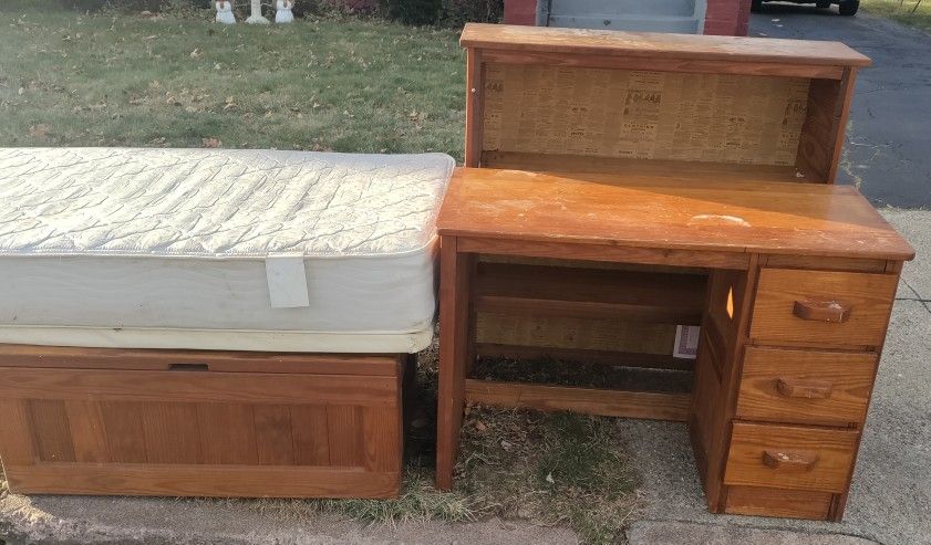 Free Furniture