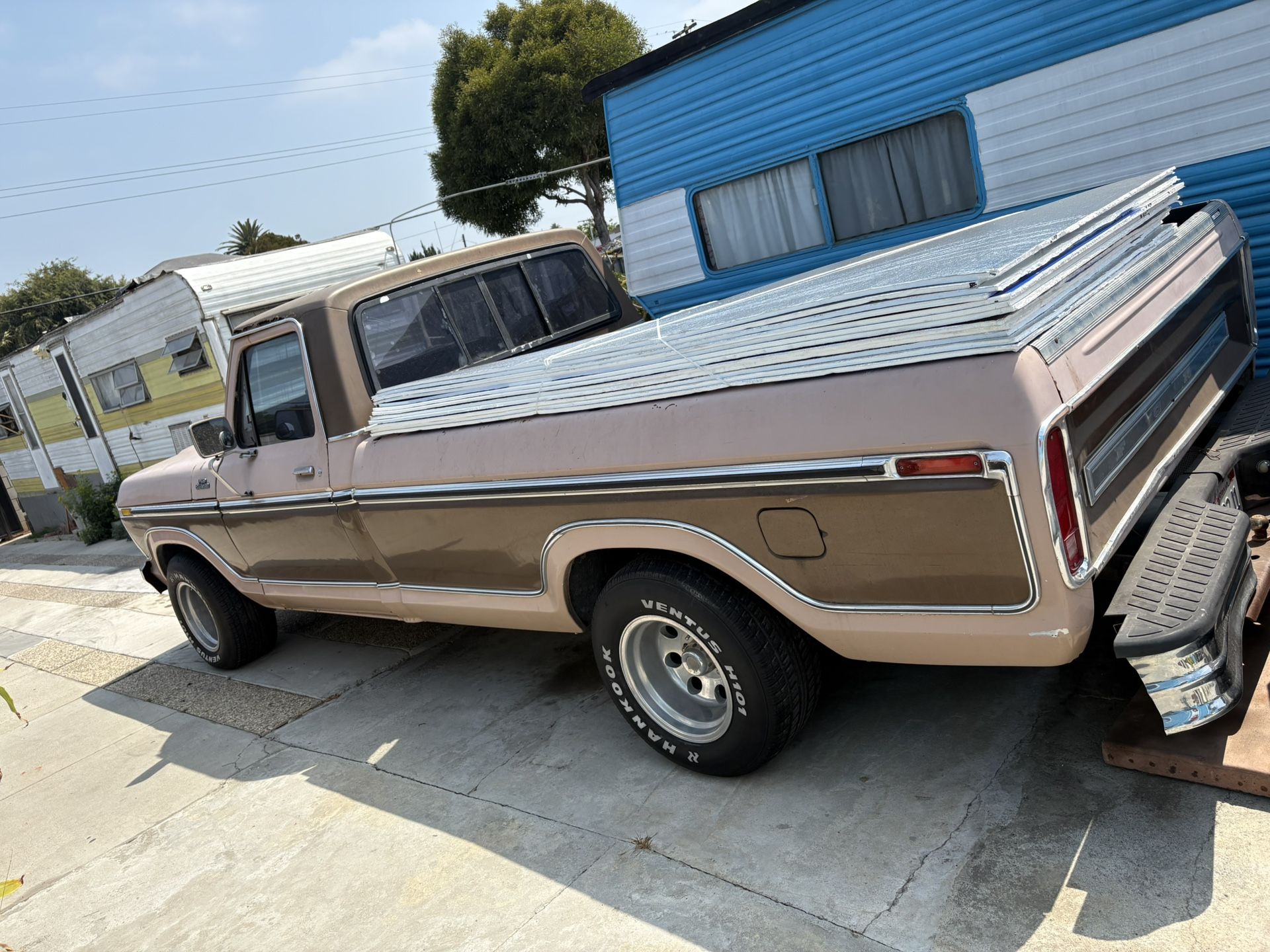 F100