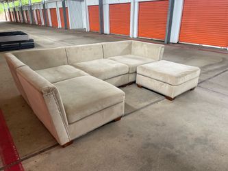 Sectional couch