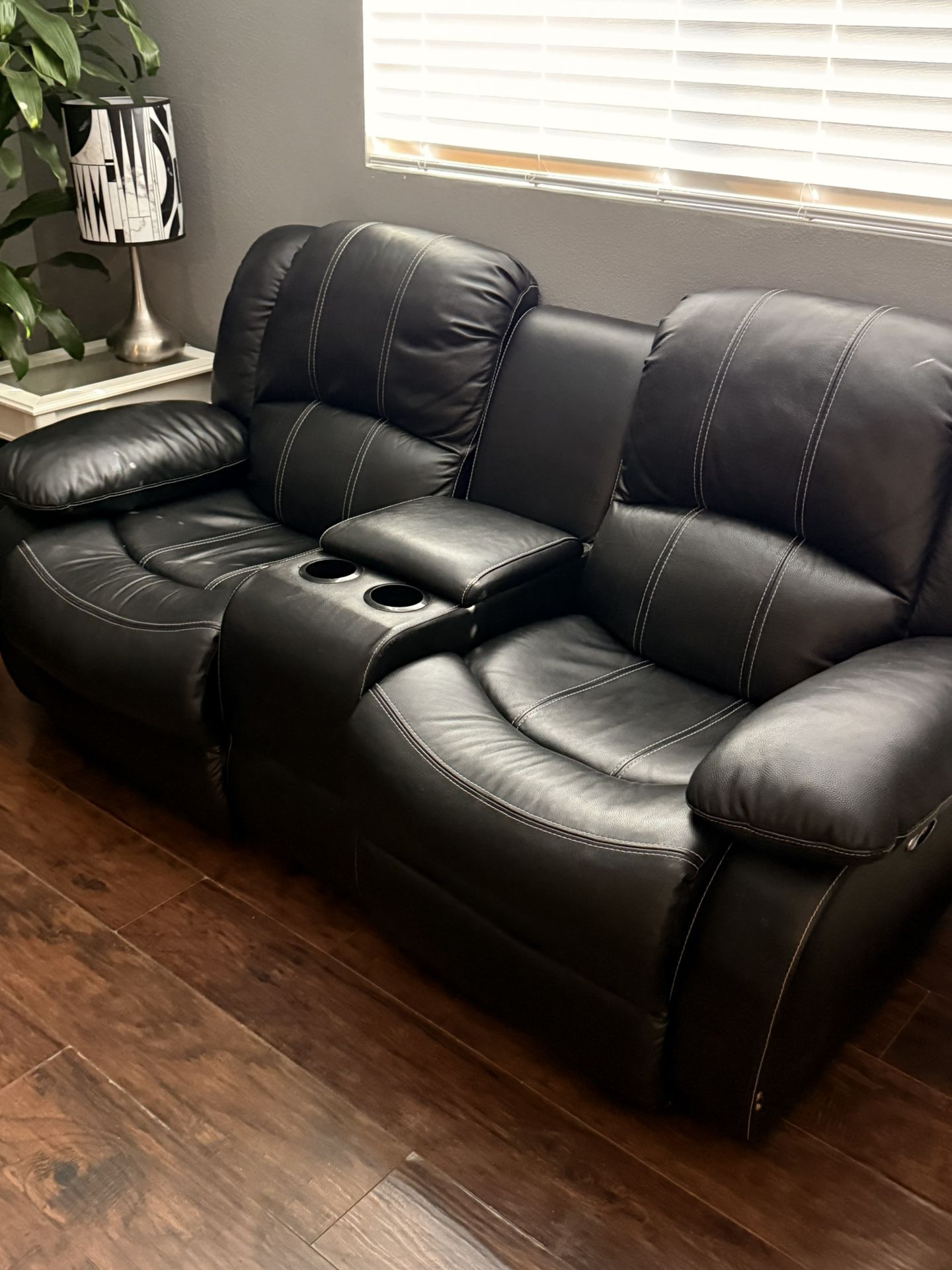 Black Leather Sofas