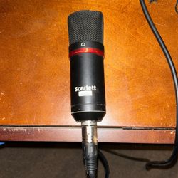 Scarlett Studio Microphone 