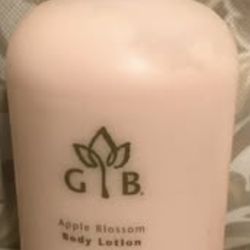 Garden Botanika Apple Blossom Lotion 