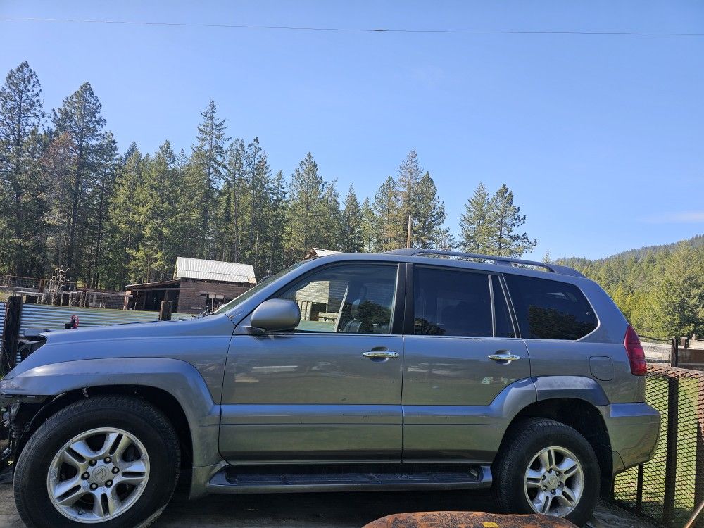 2004 Lexus GX 470