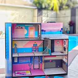 LOL Doll House LIKE NEW condition