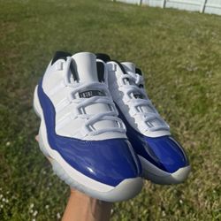 Air Jordan 11 Low Mens 9