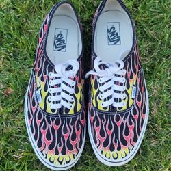 👟🔥VANS CLASSIC FLAMES SIZE 12 MEN 🔥👟