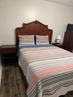 Nice bed box spring double pillow mattress