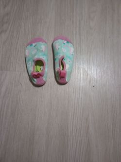 Toddler water shoes