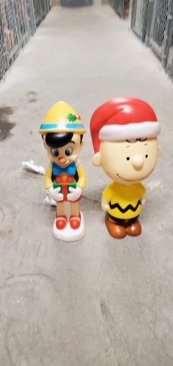 New Charlie Brown Santa & Pinocchio Christmas Blow Mold Light Up Holiday Set
