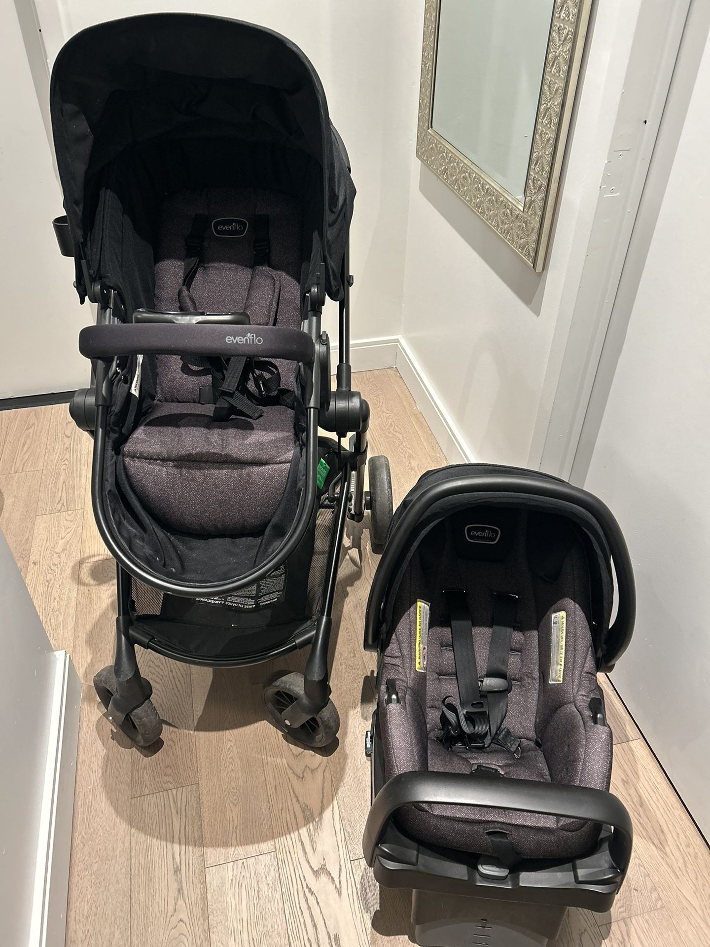 Evenflo Pivot Stroller & Car seat Set