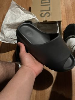 brand new yeezy slides size 11 