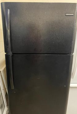 Frigidaire Top Mount Black Refrigerator Fridge
