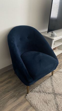 Navy Blue Velvet Accent Chair