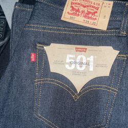 Levis 