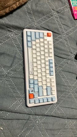 MODDED KEYBOARD WITH FOAM, TWO KEYS HAVE BLACK MARKER ON THEM