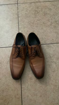 Men  shoes size 10W