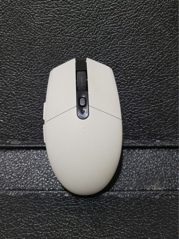 Logitech G305 Wireless Gaming Mouse - White.