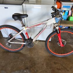Specialized Mountain Bike Rockhopper