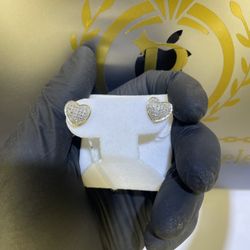 10kt Heart Diamond Earrings 