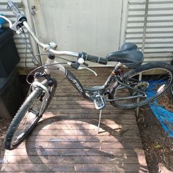 Trek Navigator 200 Mountain Bike 