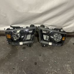 19-23 Dodge Ram 1500 Headlights - Black Limited Edition 