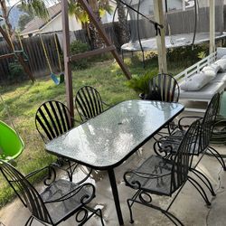 Patio Table And Chairs 