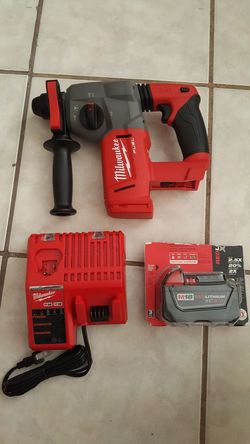 Hammer drill and chipi hammer