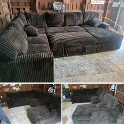 New Sleeper Sectional Couch with USB and Storage! Free Delivery 🚚! 