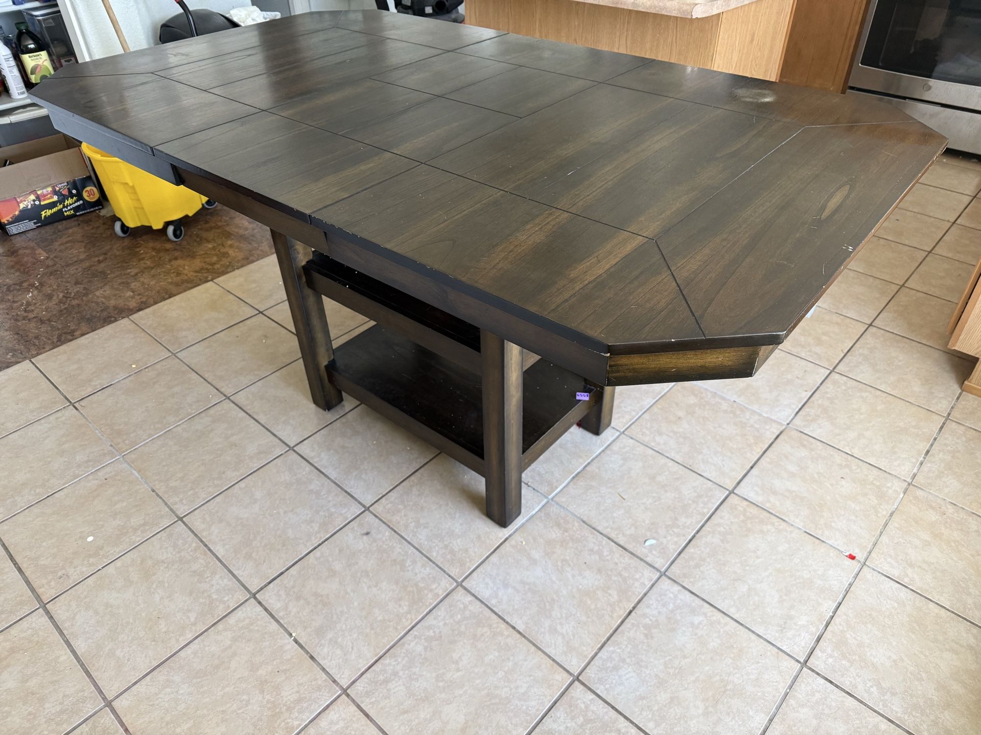 Counter height Dinning table with 6 stools