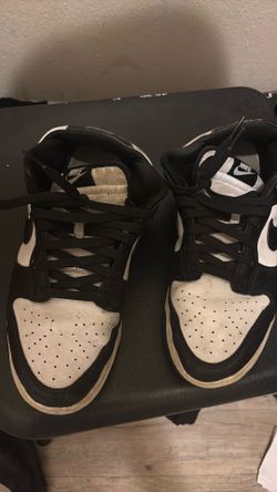 Nike Panda Dunks